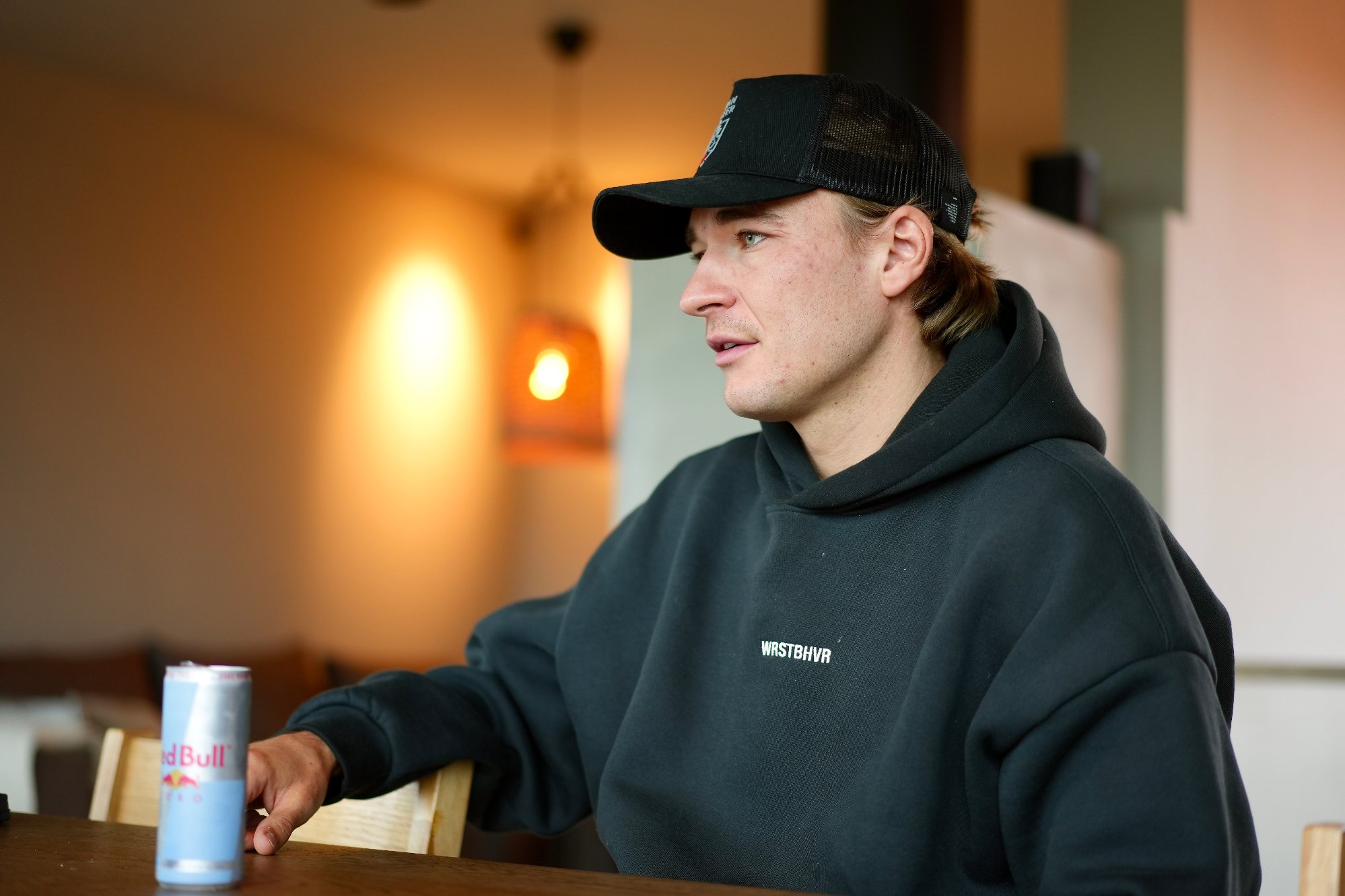 Iver Anton (26) sluttet i jobben – fant en helt annen karrierevei