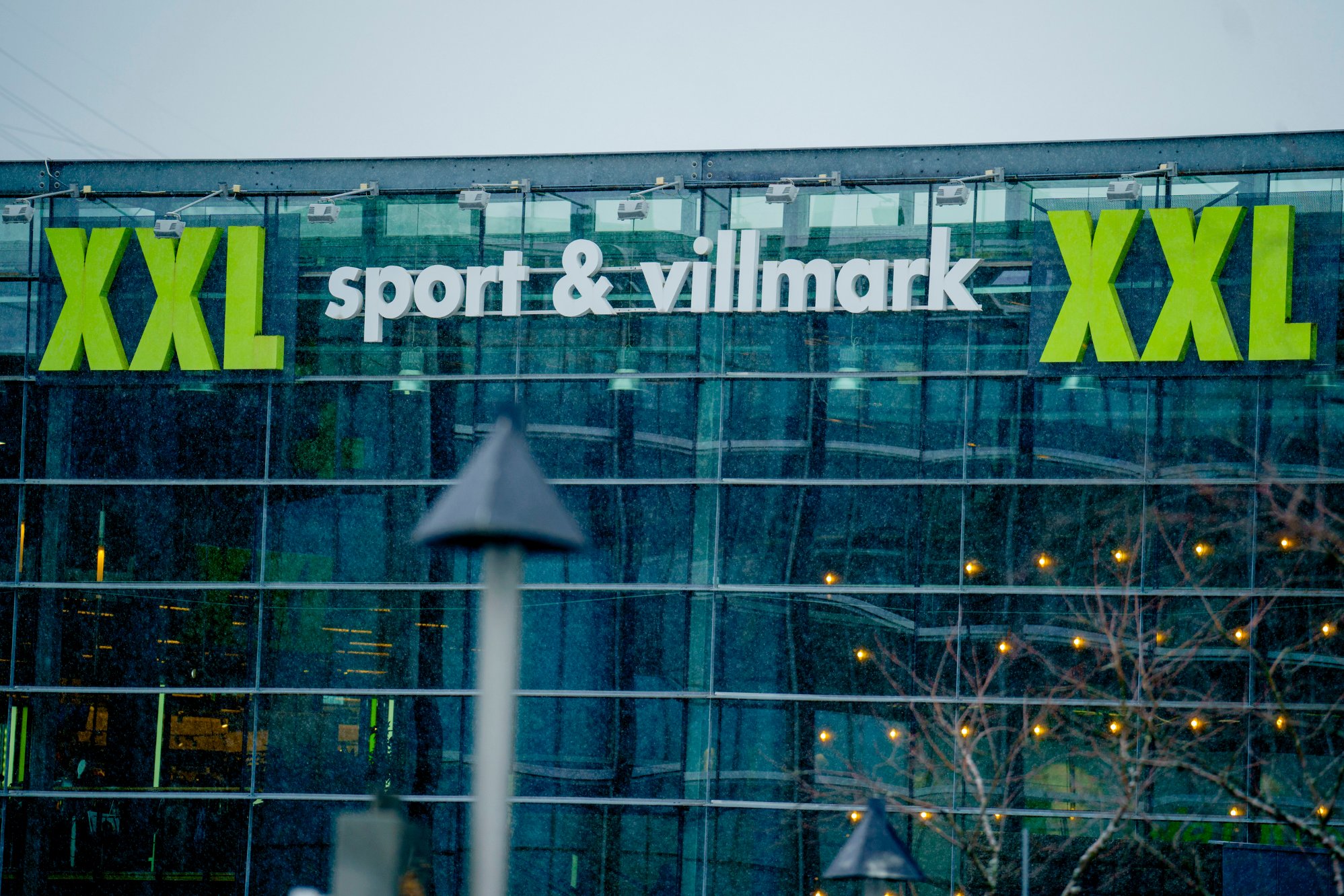 XXL: Nå tar de betalt