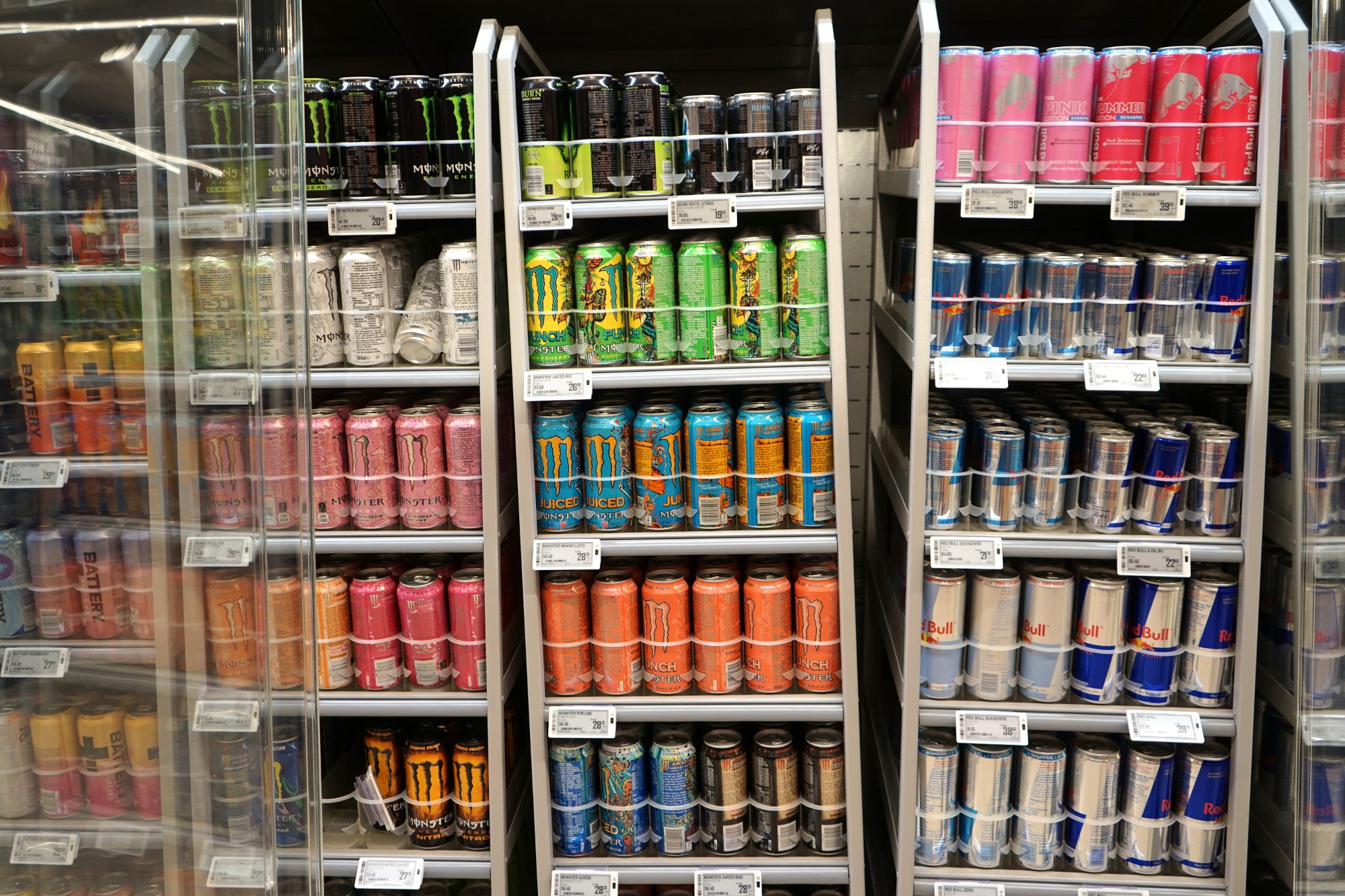 Drikkeforbud, høyere bøter og ny røykelov – dette blir nytt nå