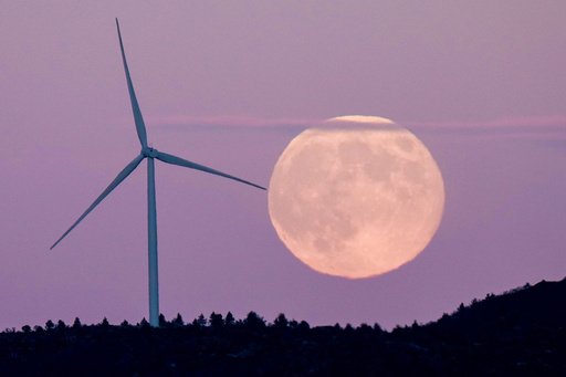Tre himmelbegivenheter lørdag: Supermåne, supersol og meteorer