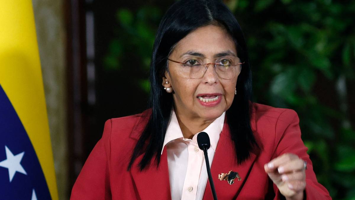 Venezuelas visepresident: – Vi er klare til å forsvare Venezuela