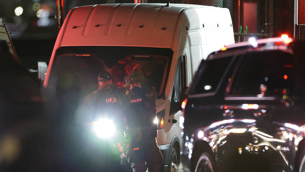 Flyet med Nicolás Maduro har landet i USA