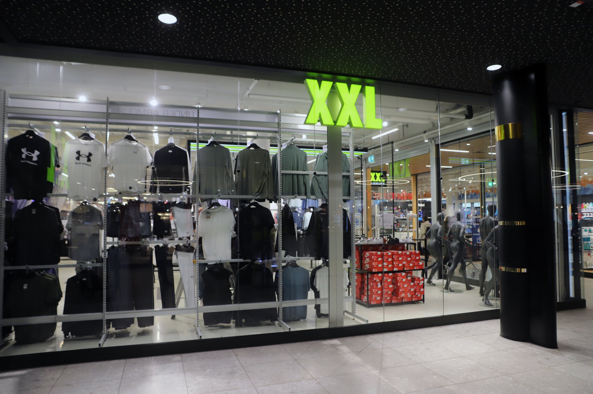 XXL: Nå tar de betalt