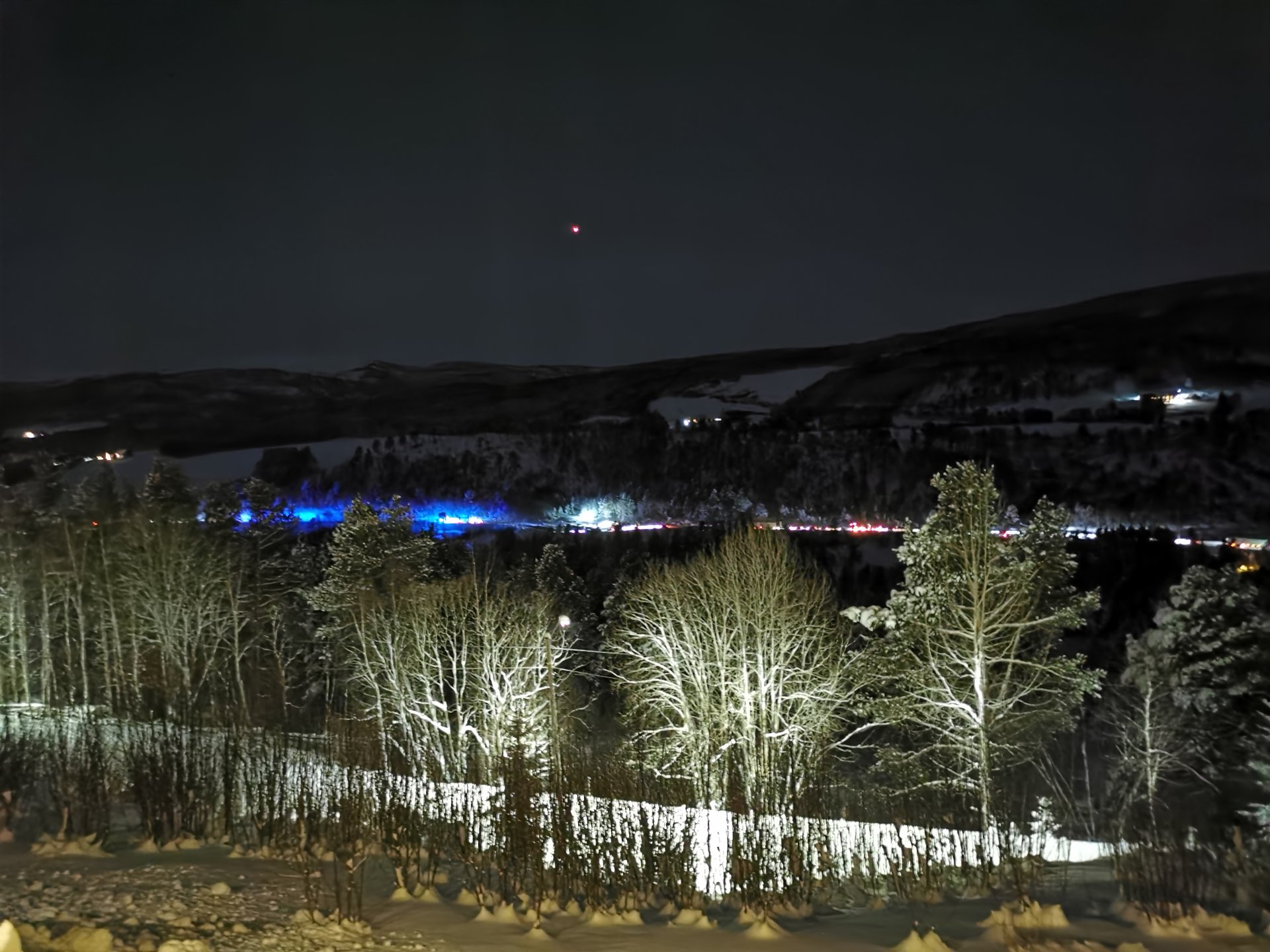 Rv. 3 stengt grunnet ulykke – trafikken dirigeres forbi