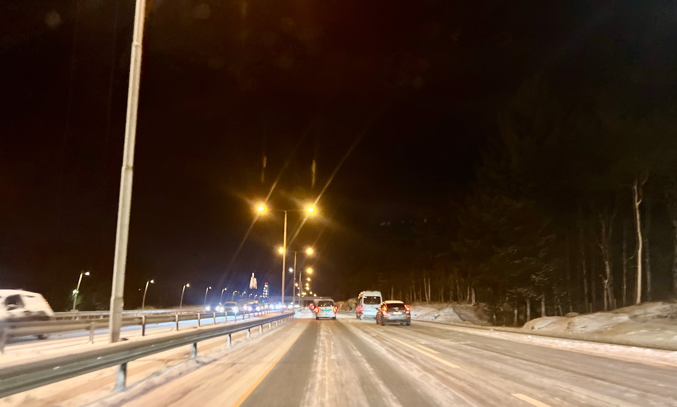 – Høy risiko for glatte veier