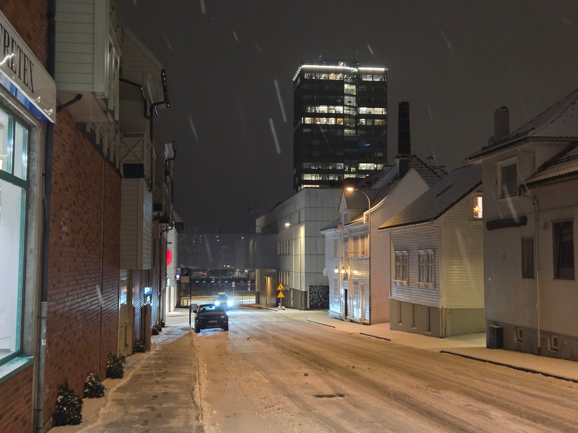 Joda, den første snøen kom, den!