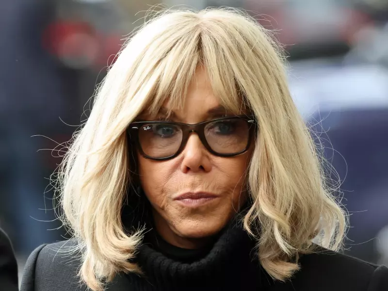 Ti personer funnet skyldig i trakassering av Brigitte Macron – én får fengselsdom