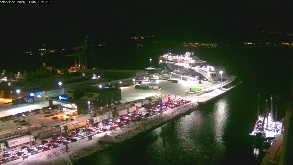 Alle Color Line-fergene har stoppet på grunn av nettverksfeil