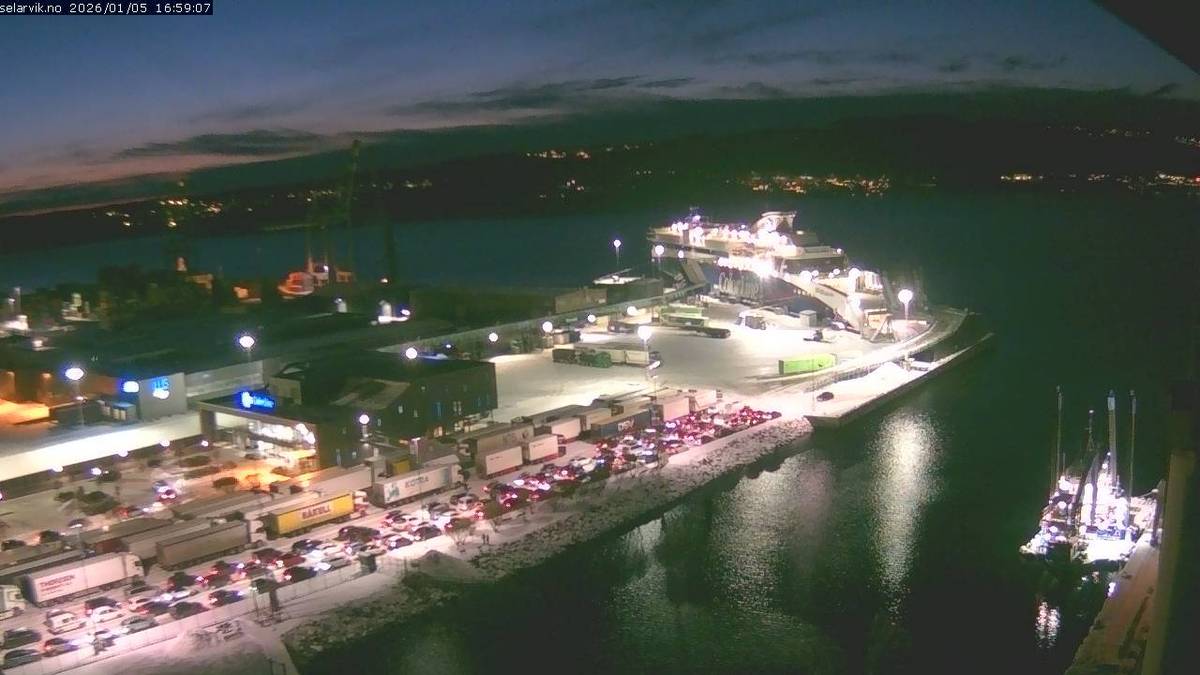 Alle Color Line-fergene har stoppet på grunn av nettverksfeil