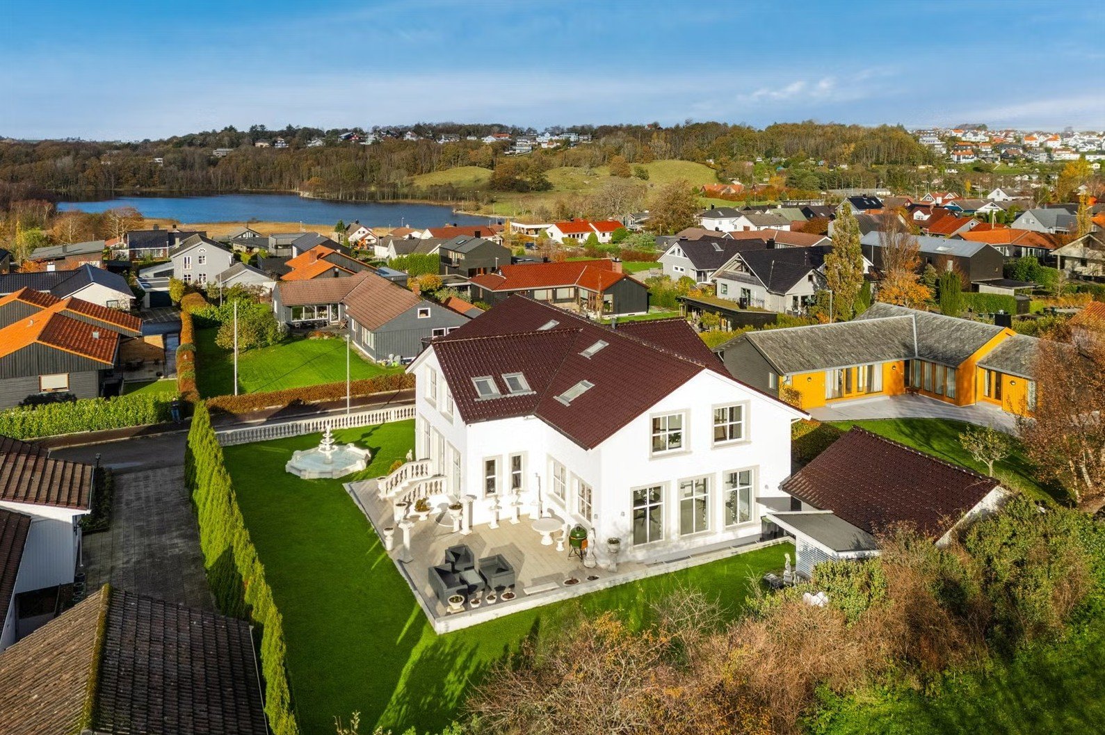 Nå er kjempevillaen solgt: – Vet akkurat hva de vil ha