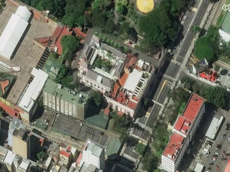 Meldinger om skudd nær presidentpalasset i Venezuelas hovedstad