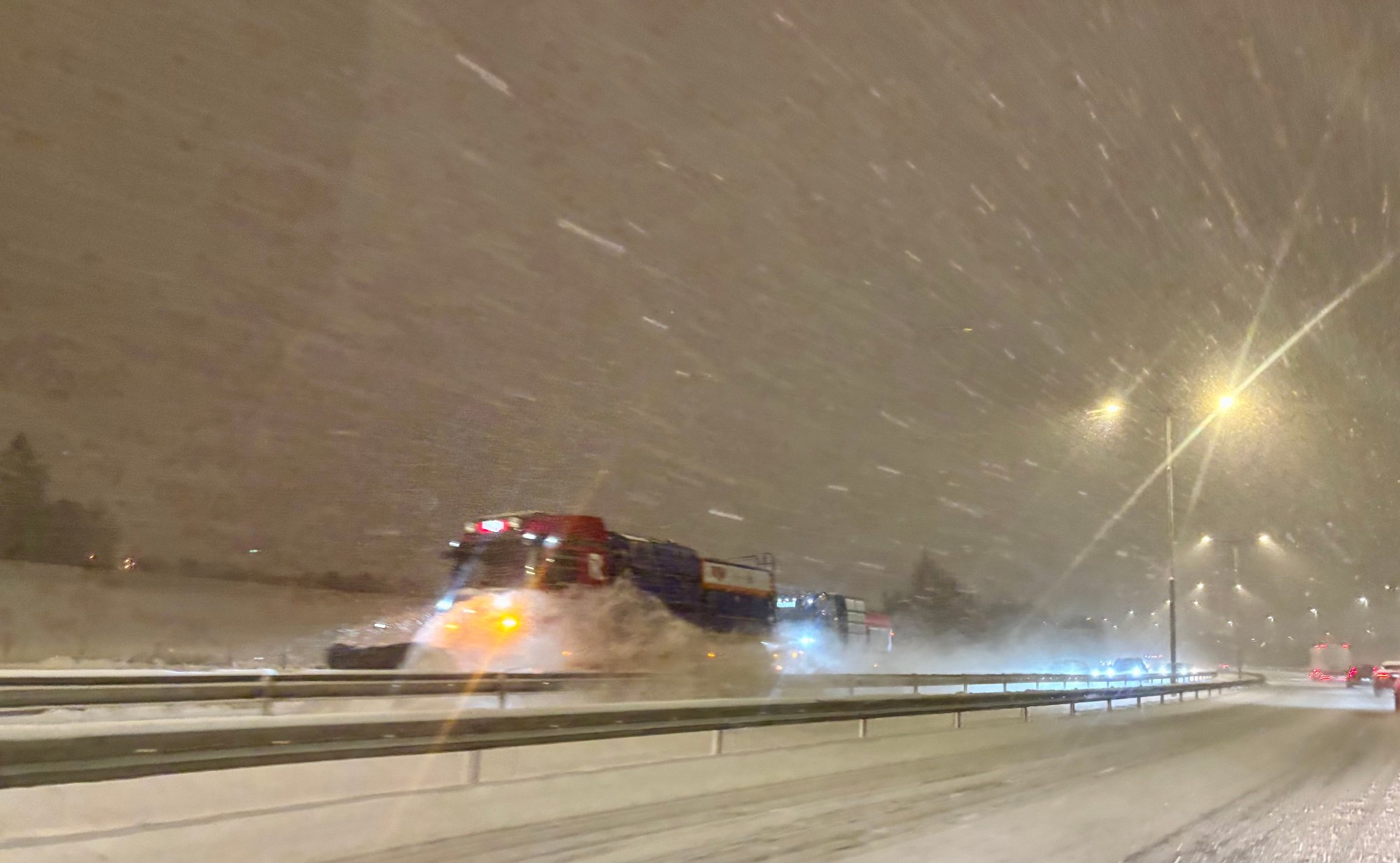 Glatte kjøreforhold tirsdag morgen: – Beregn god tid