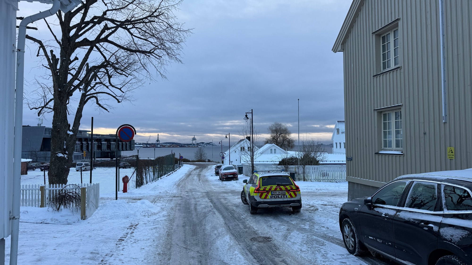 Leter etter savnet mann i Larvik