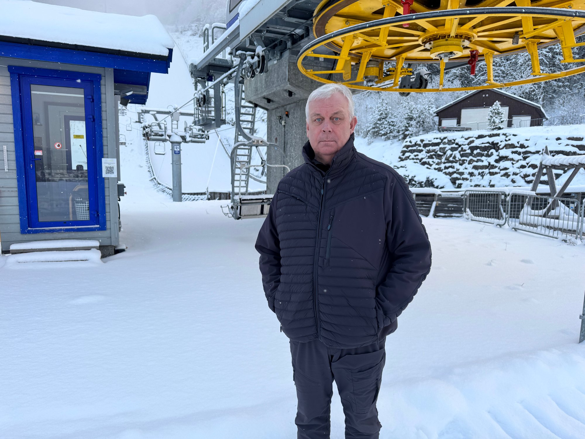 Brannvesenet sa opp avtale med hoppsenteret: Nå er det heisstans på ubestemt tid