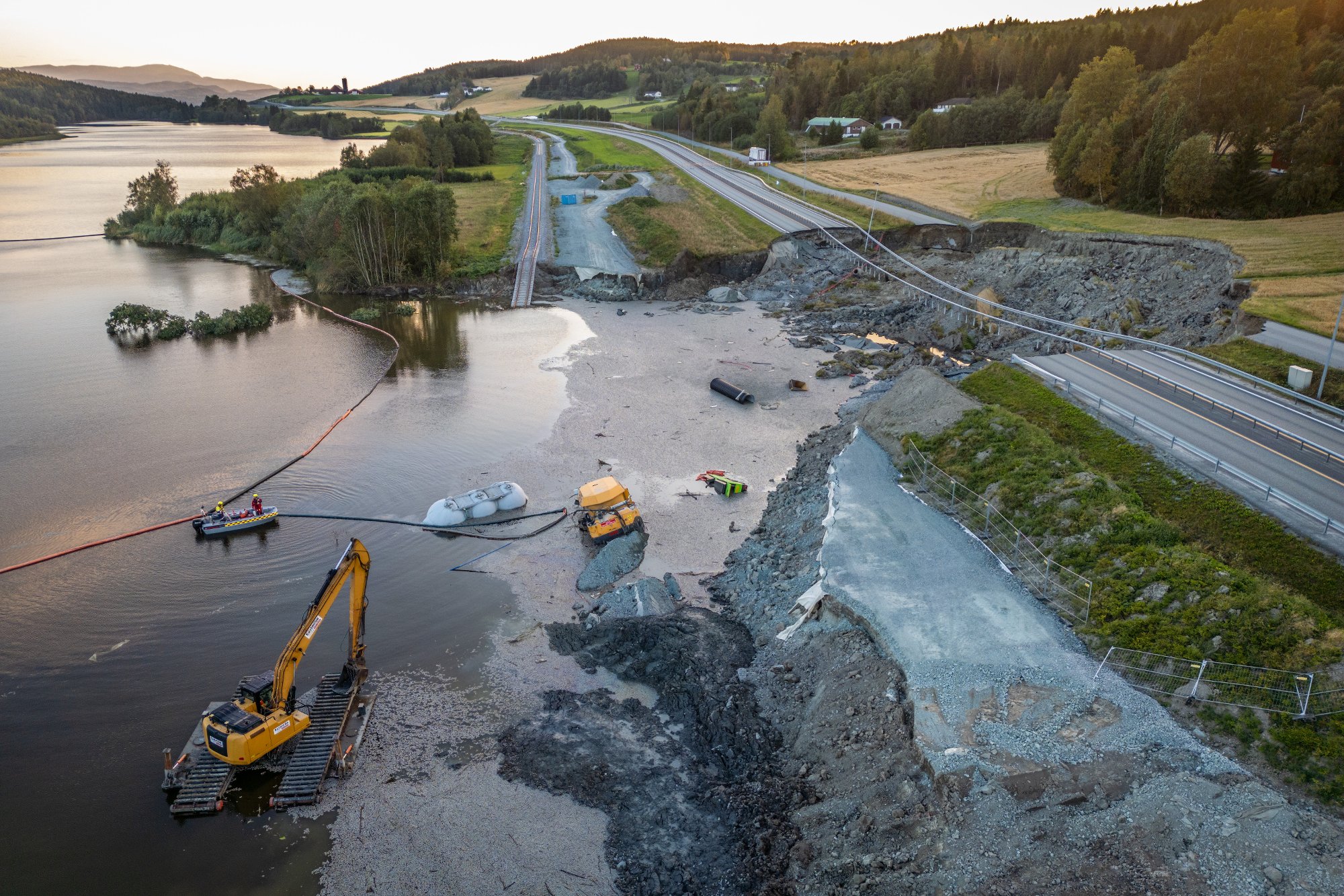 FIREFELTS VEG: Frps Mats Henriksen mener det bør bygges en ny firefelts veg når ny E6 forbi Nesvatnet skal bygges opp etter raset. 