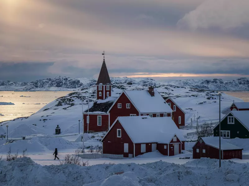 – Vi vil ikke være amerikanere, sier Grønlands partier i en felles erklæring