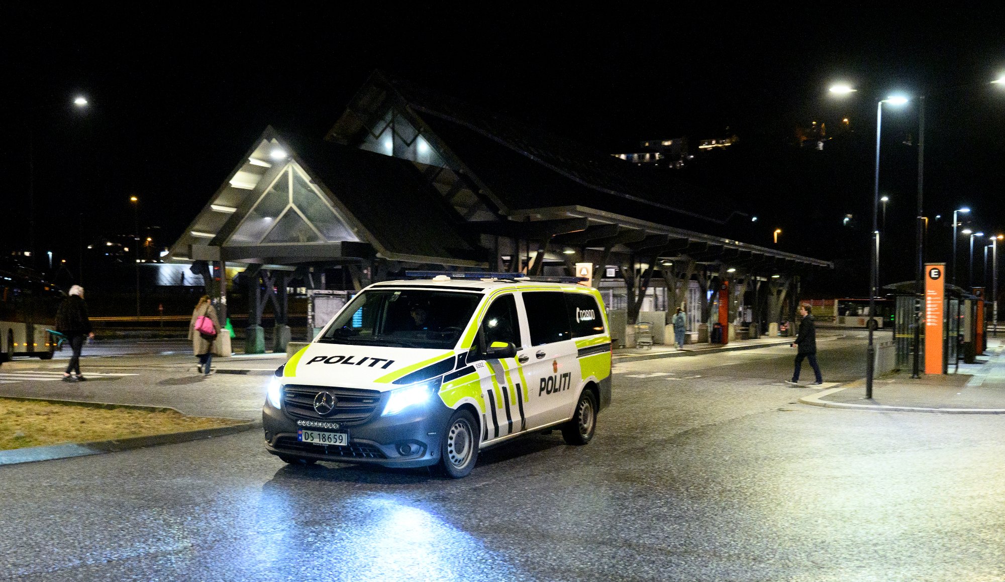 Mann ble sparket i ansiktet – to tenåringer tatt for volden