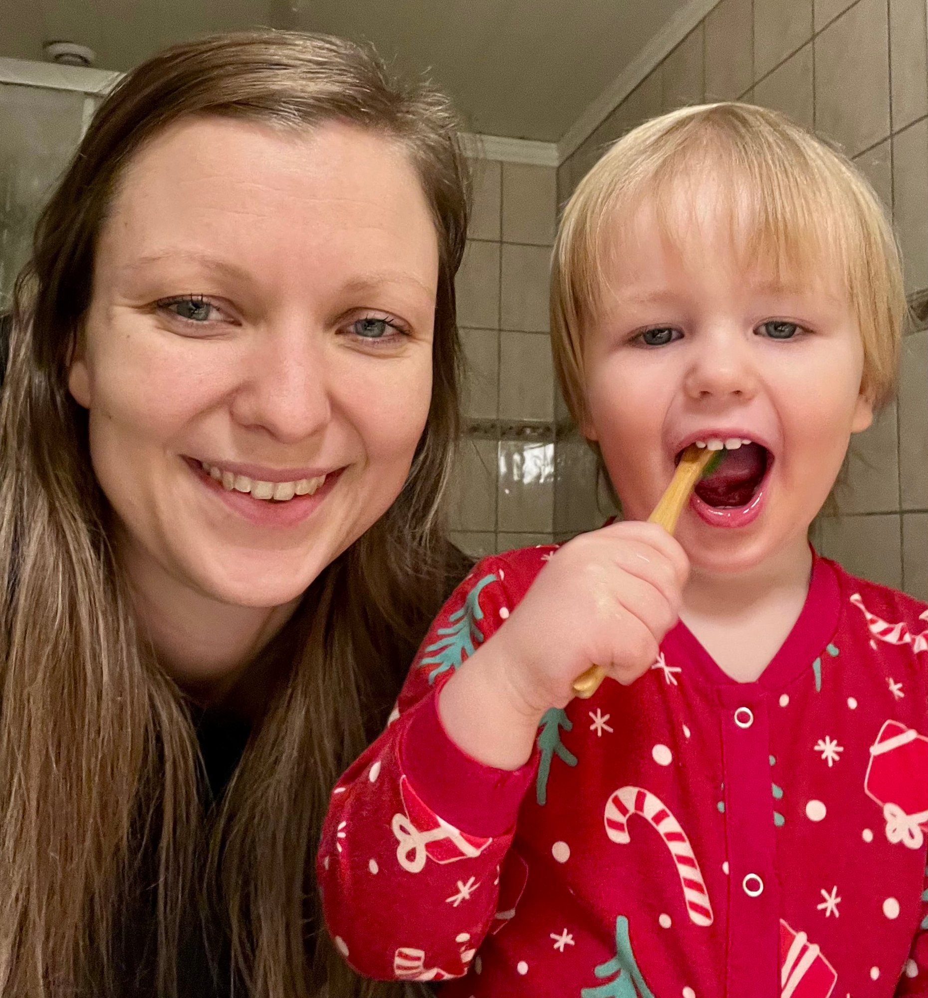 Jakob (2) fikk lokal hjelp etter uhellet: – Positiv opplevelse som førstegangsforeldre