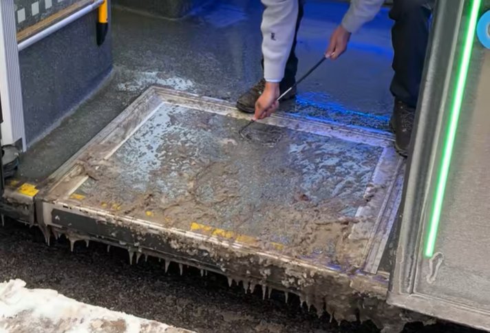 Det som skjer med bussen er sett av millioner: – Føler meg skyldig