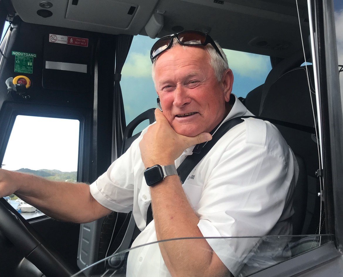 DEL AV LUND-TEAMET: Bussjåfør Steinar Mydland fra Lund er en erfaren sjåfør som styrker Tonstad Taxi sitt team i Lund.