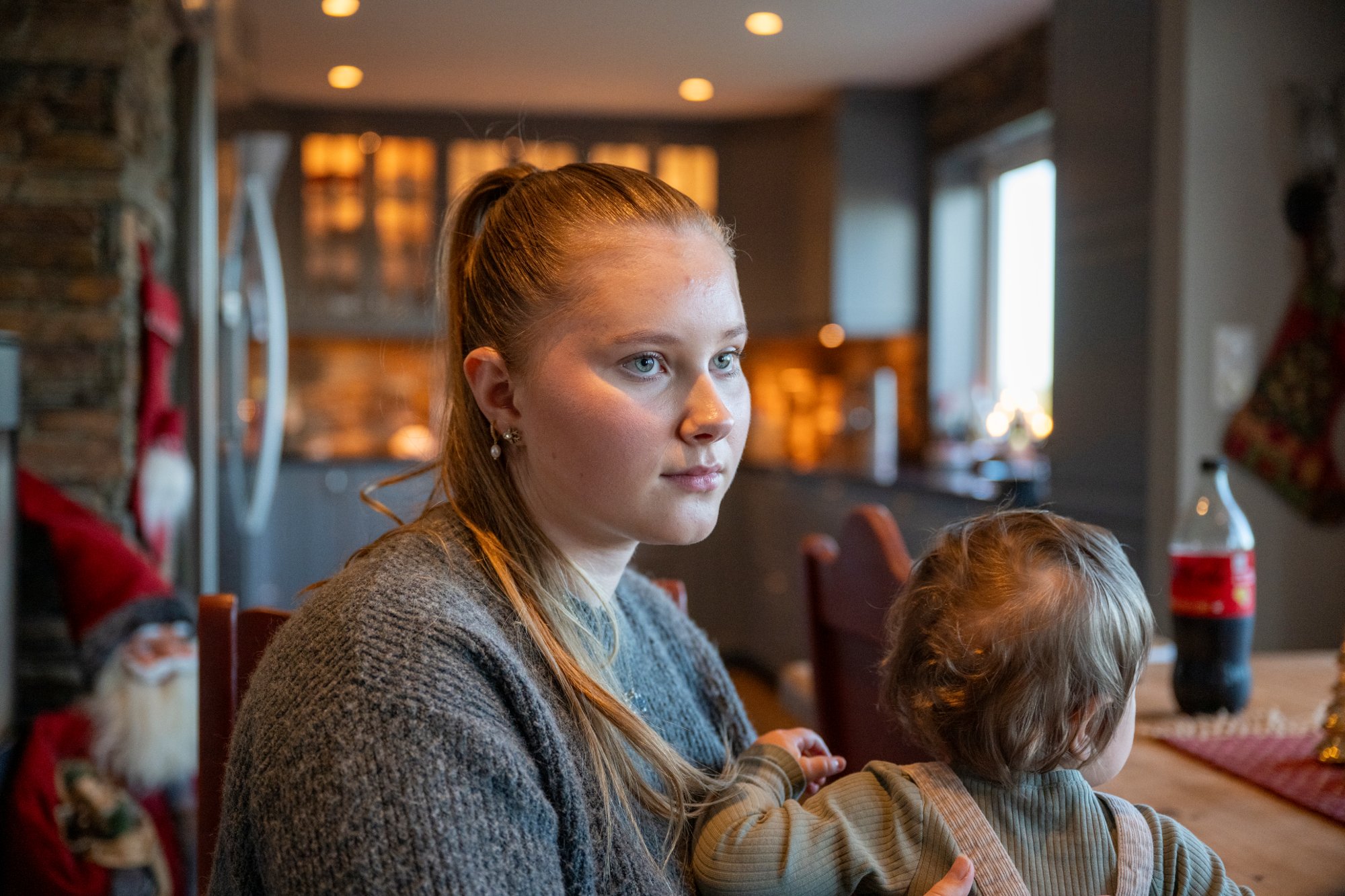 En måned før jul fikk alenemor Victoria (17) beskjed fra Nav om at pengestøtten kuttes