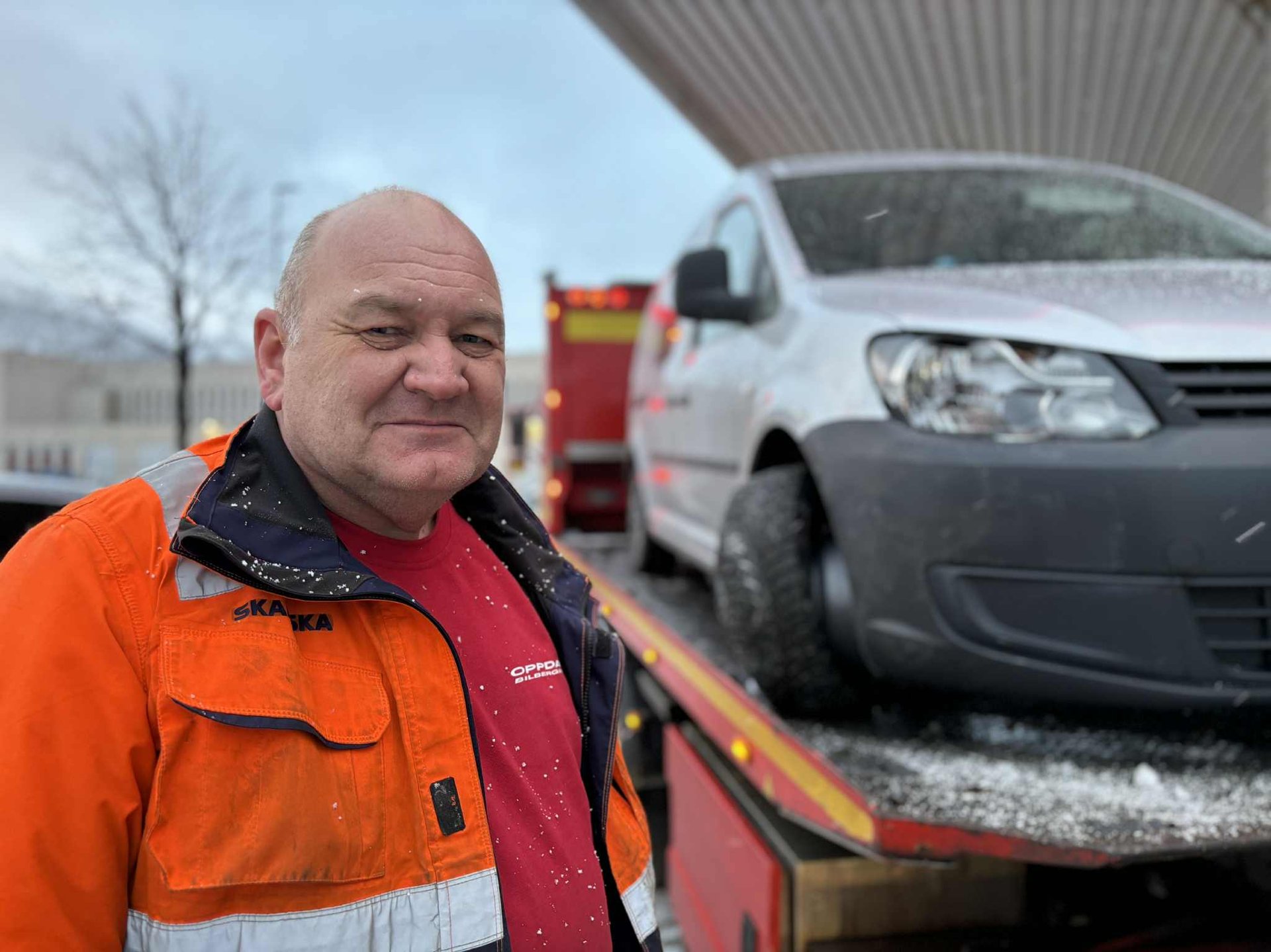 Nå blir det tre dager med glatte veier – her er rådene fra meteorologen og bilbergeren