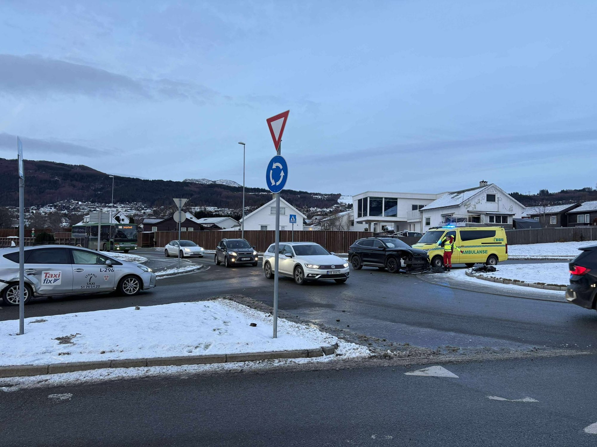 Anmeldt for uaktsom kjøring: – Store materielle skader