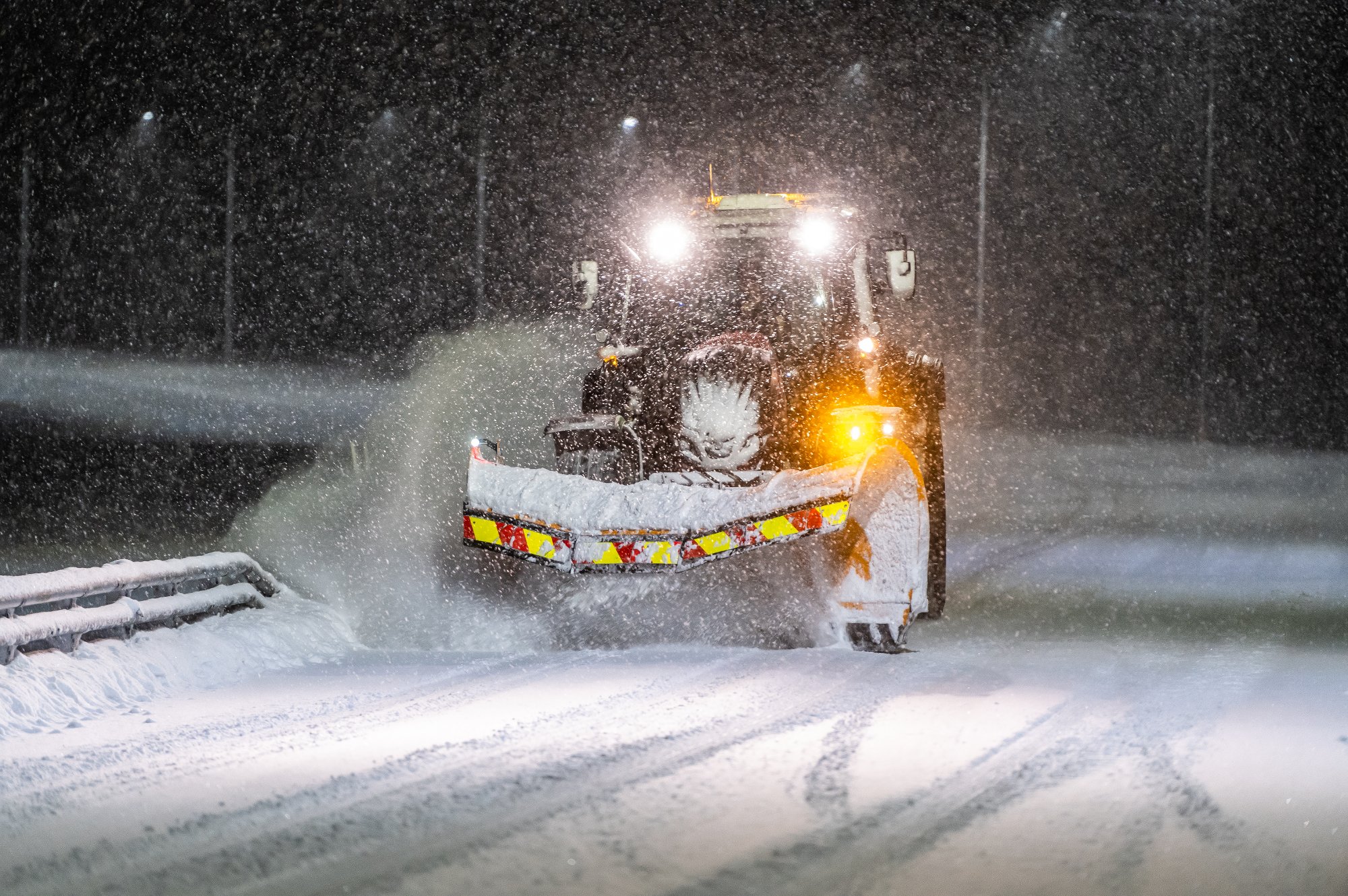 TAR TID: – Normalt sett bruker vi rundt seks timer på en gjennomkjøring av hele rodenettet, gitt normale forhold, opplyser avdelingslederen i Ullensaker kommune.
