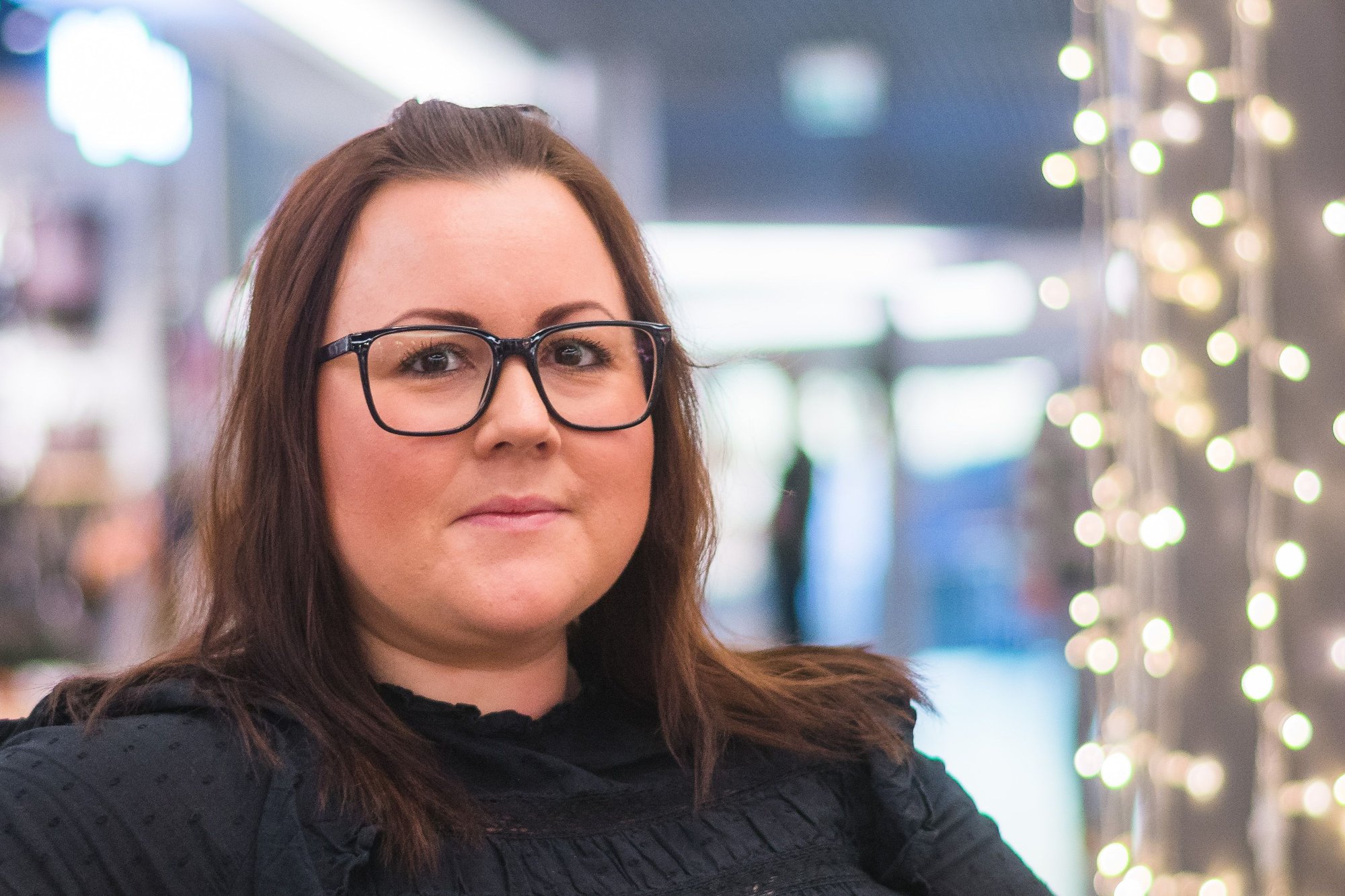 Annette (35) kunne nesten ikke gå, nå er hun butikksjef