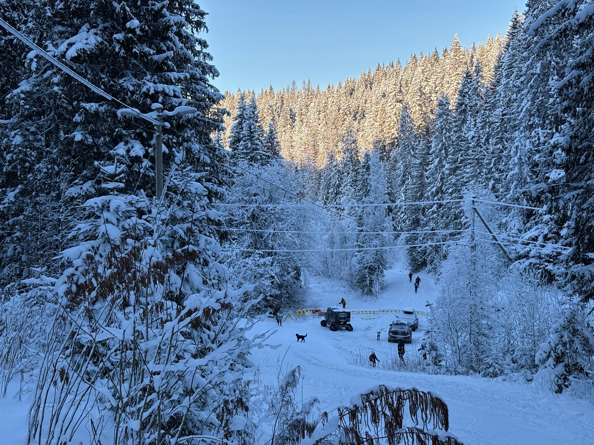 Her trosser skiløperne den massive sperringen: – Veien kan rase ut