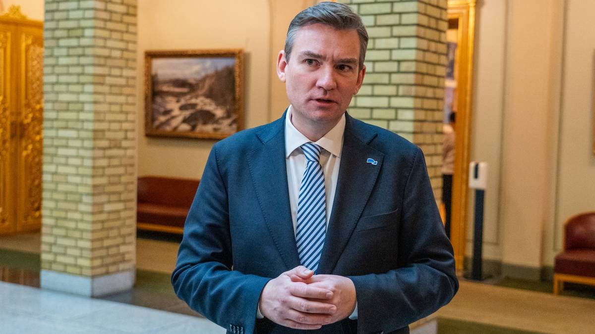  Ine Eriksen Søreide vil ha sykelønnsreform