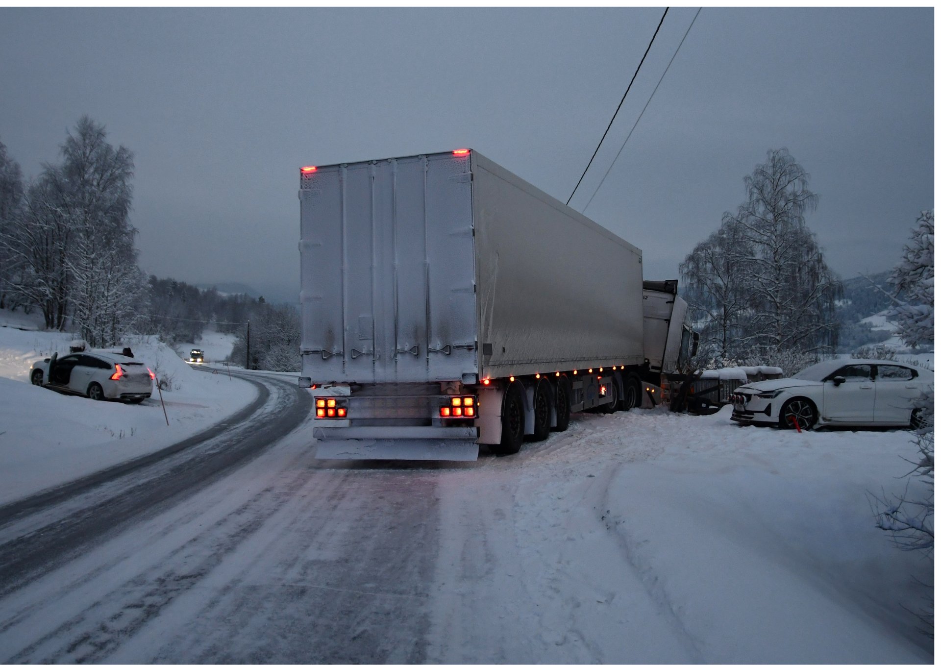 Vogntog kjørte av vegen: – Klarte ikke å bremse