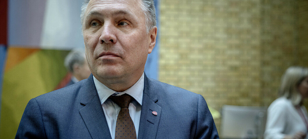 Norge har sendt to personer til Grønland