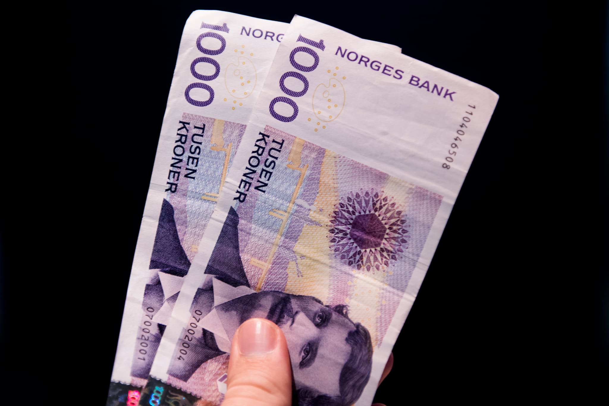 Stoltenberg vil fjerne tusenlappen