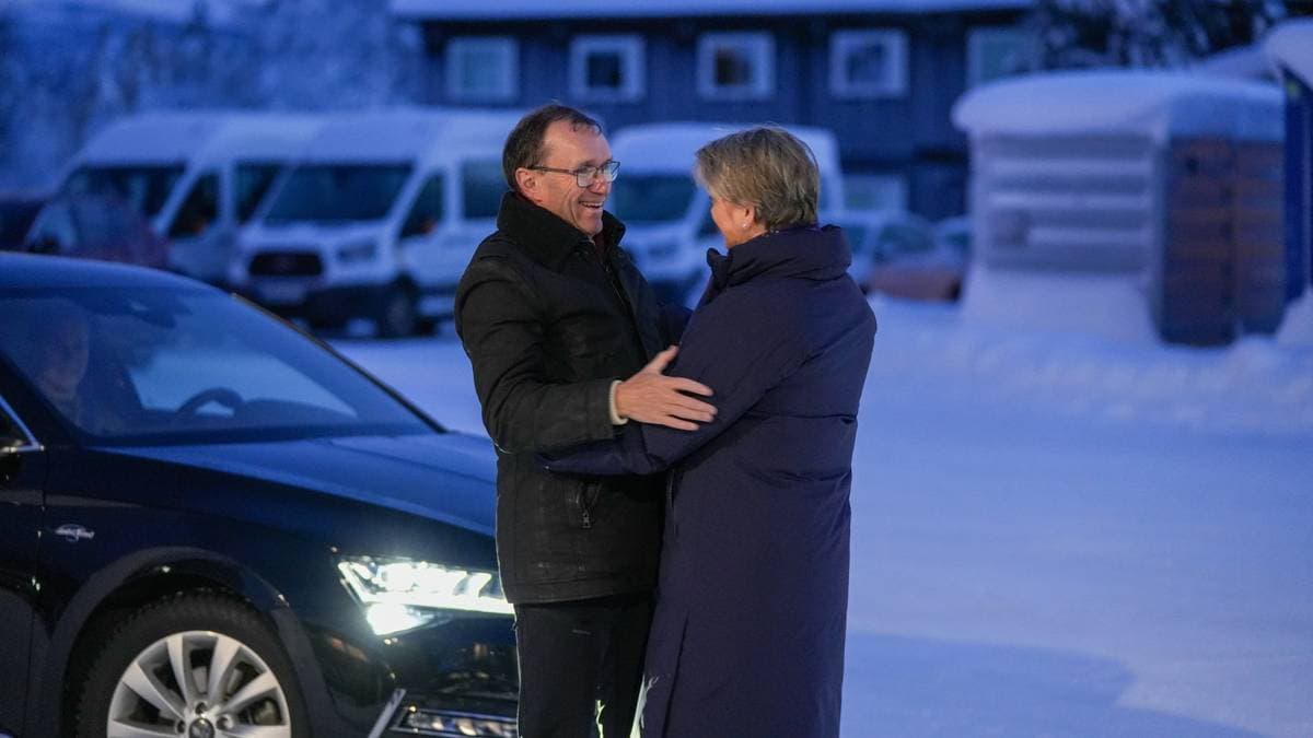 Storbritannias utenriksminister på plass i Troms