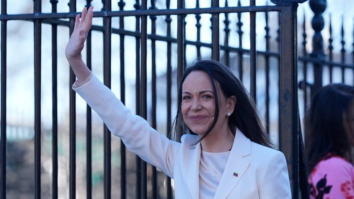 Machado gav fredsprismedaljen til Trump: – Ein så fantastisk gest