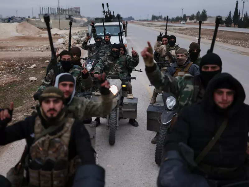 Syria: Regjeringsstyrker har tatt over kurdiskkontrollert by