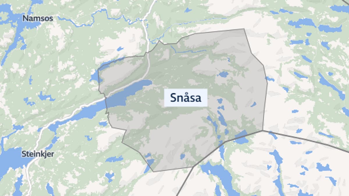 En person fastklemt etter ulykke på E6