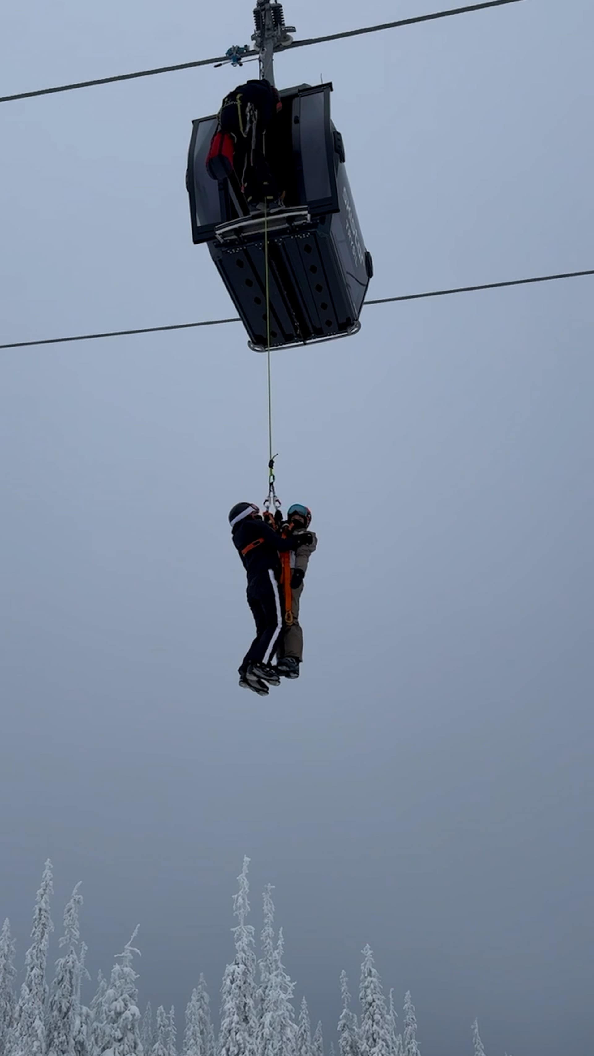 Evakuerte skit­urister fra gondol i Trysil