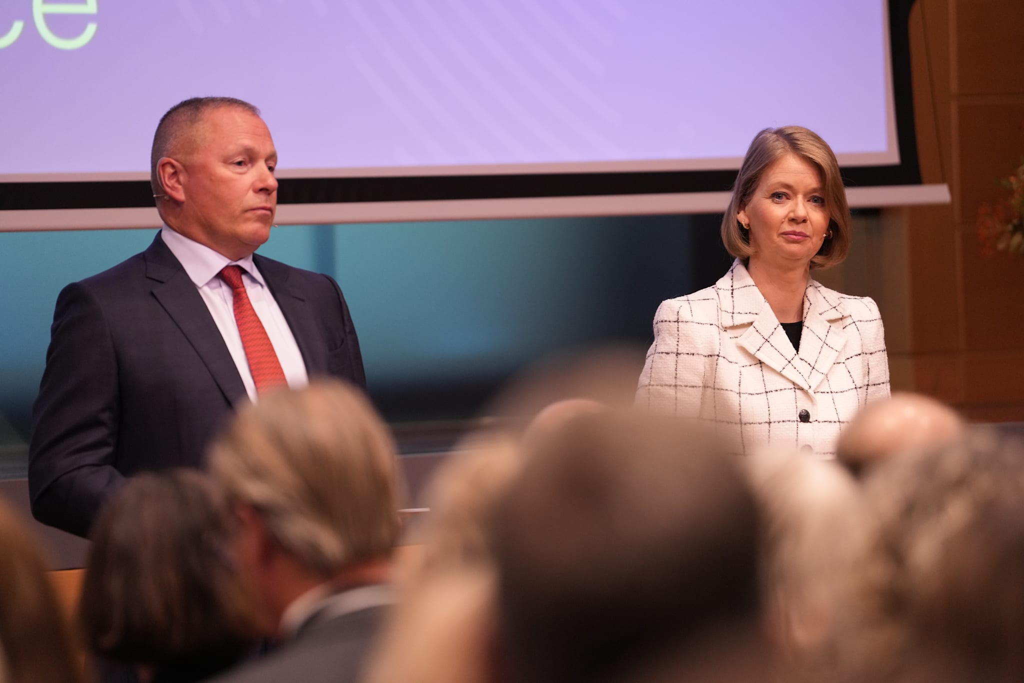 Statsadvokaten ber Kripos vurdere etterforskning av Norges Bank og Finansdepartementet