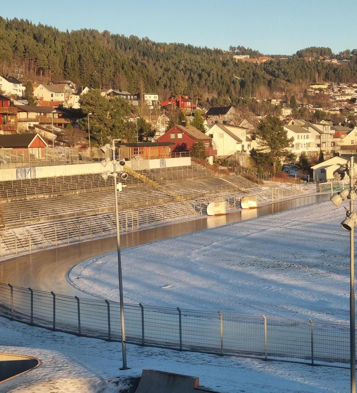 Rykket ut etter røykutvikling i Molde