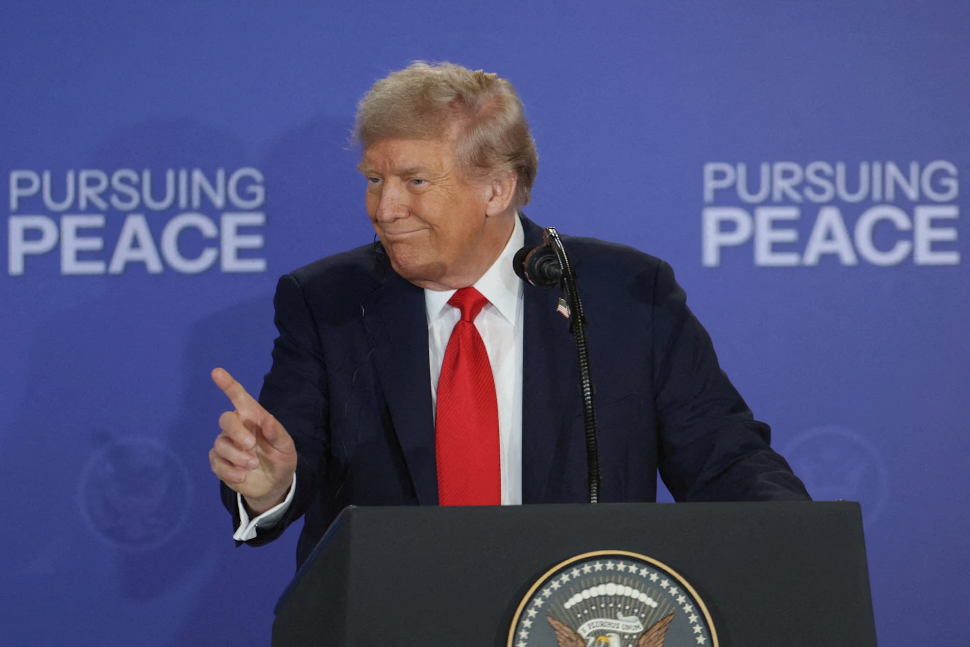 Trump truer Canada med toll dersom landet inngår en avtale med Kina